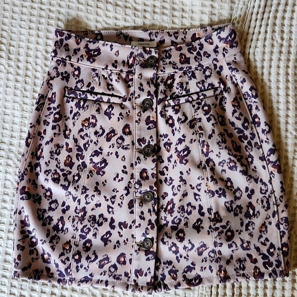 New Skirt! Size 4 Maurices Sexy Preppy Fall Photoshoot Collegaite feminine - Picture 2 of 6
